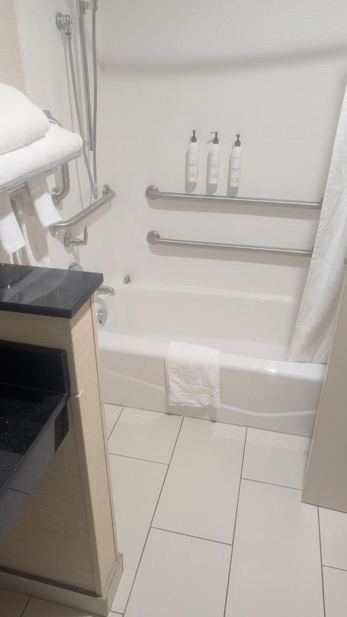 Fairfield Inn & Suites By Marriott Detroit Трой Экстерьер фото