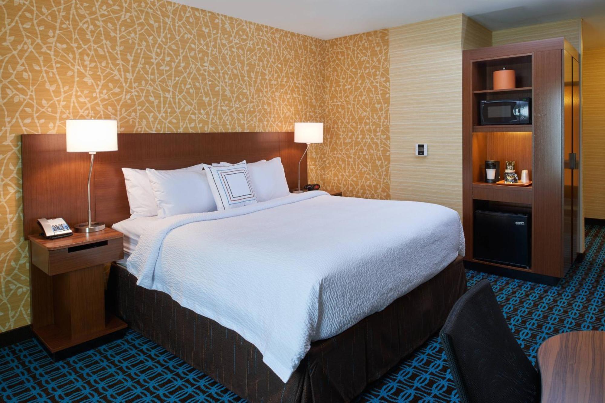 Fairfield Inn & Suites By Marriott Detroit Трой Экстерьер фото