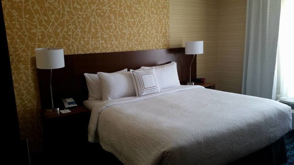 Fairfield Inn & Suites By Marriott Detroit Трой Экстерьер фото